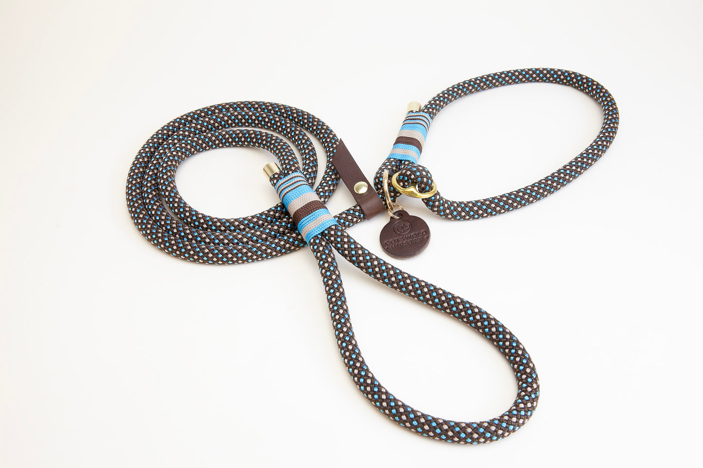 Chocolate & Cornflower rope slip lead with red and blue multi-coloured rope, solid brass hardware, and figure-of-eight option, handmade by Cotswold Hipster