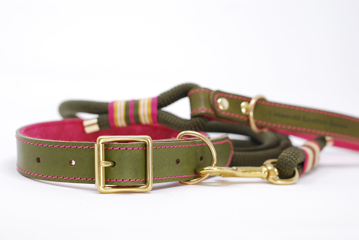 Green leather dog collar, soft Italian Leather, Pink stitching, Pink soft felt, Solid Brass buckle, dog safe, made in The Cotswolds, Hand made, Luxury dog collar