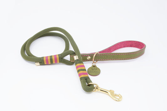 Olive and Raspberry rope dog lead with leather and felt handle, flat lay showing full lead and solid brass clip, handmade by Cotswold Hipster