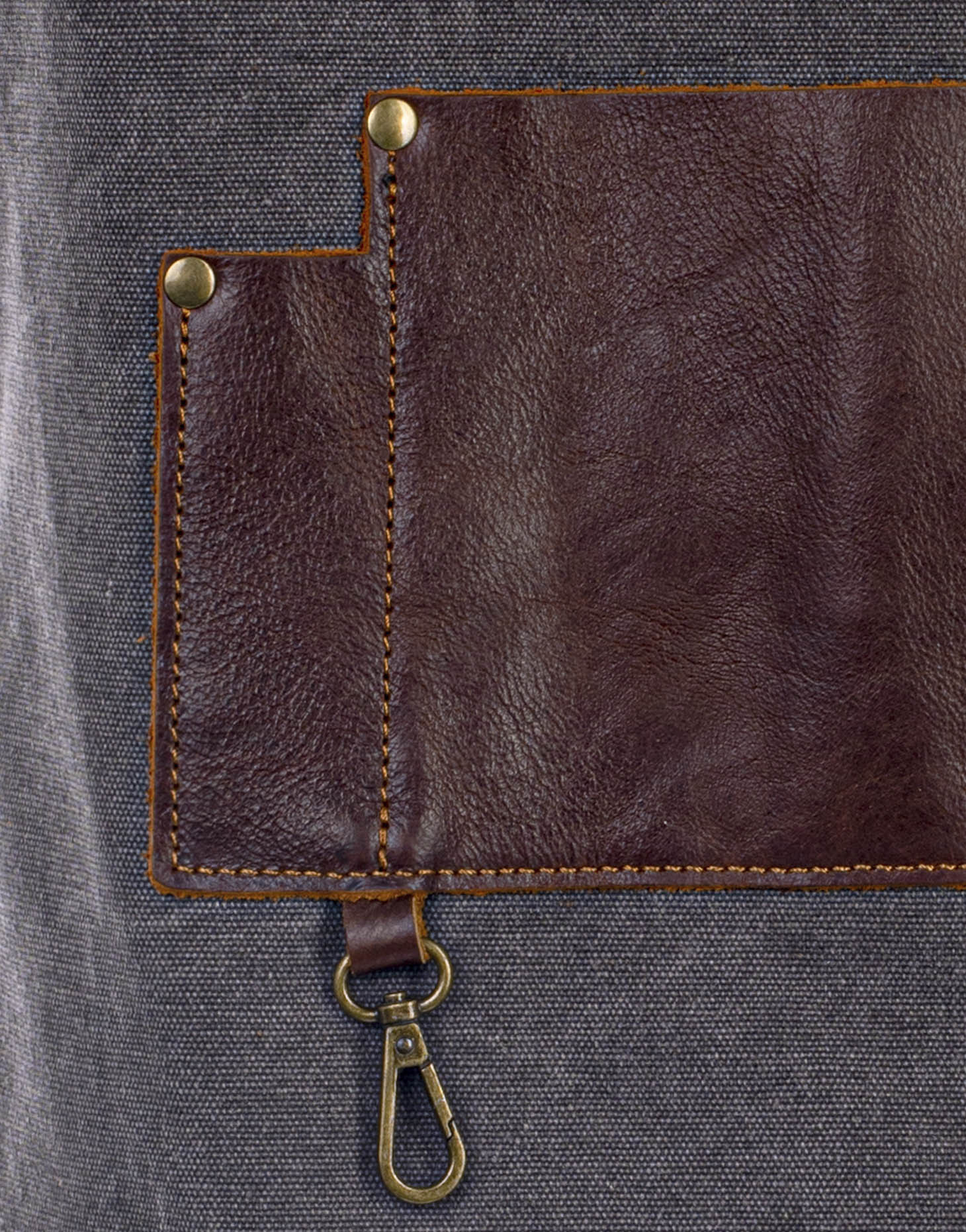 Heavy grade cotton canvas and leather apron by Cotswold Hipster The Upton