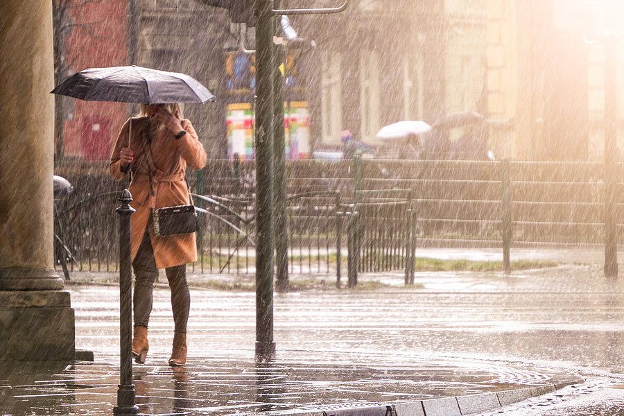 Tips For Shooting Street Photography In The Rain