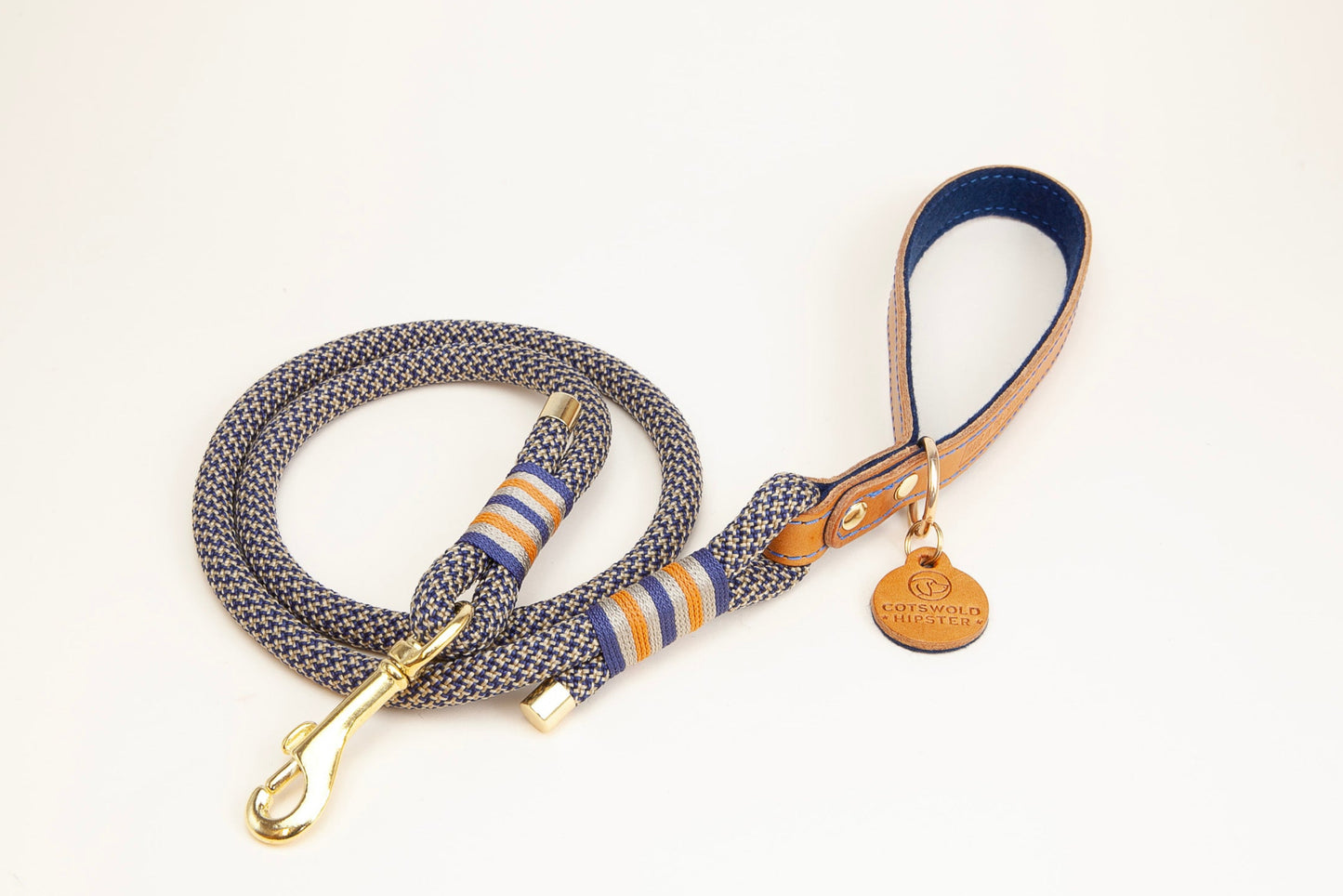 Tan and Marine rope dog lead with leather and felt handle, flat lay showing full length with solid brass clip, handmade by Cotswold Hipster