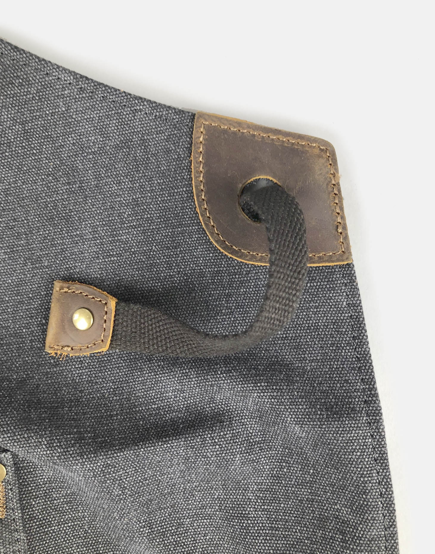 Heavy duty cotton canvas with leather trim apron by Cotswold Hipster The Kingham Apron
