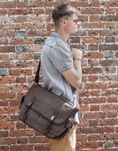 Waxed canvas messenger bag, Stanton Cotswold Hipster