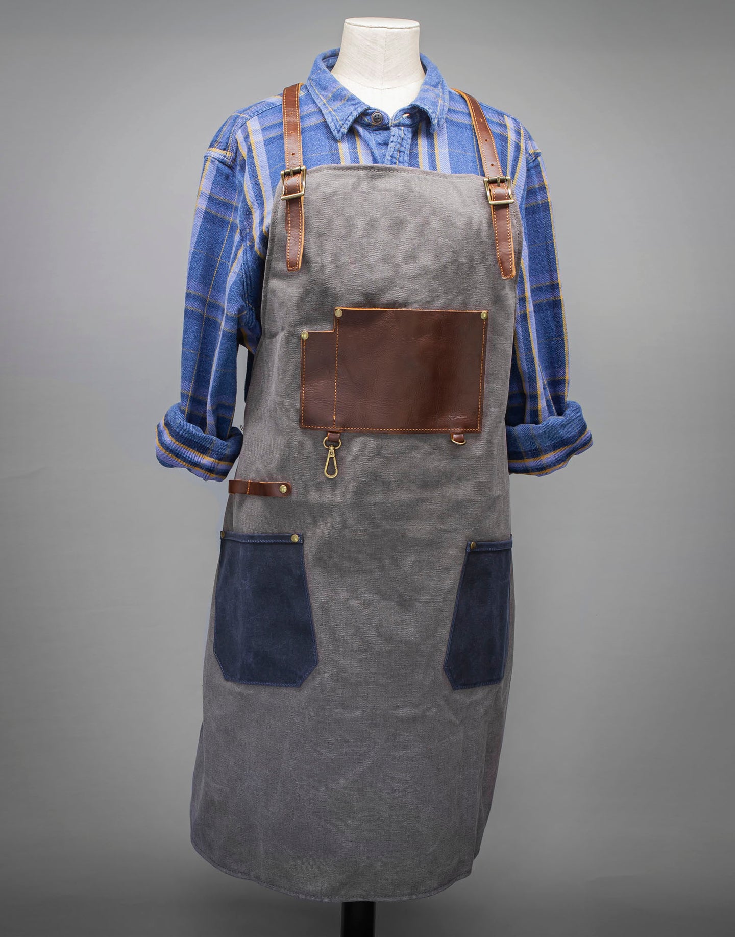 Heavy grade cotton canvas and leather apron by Cotswold Hipster The Upton